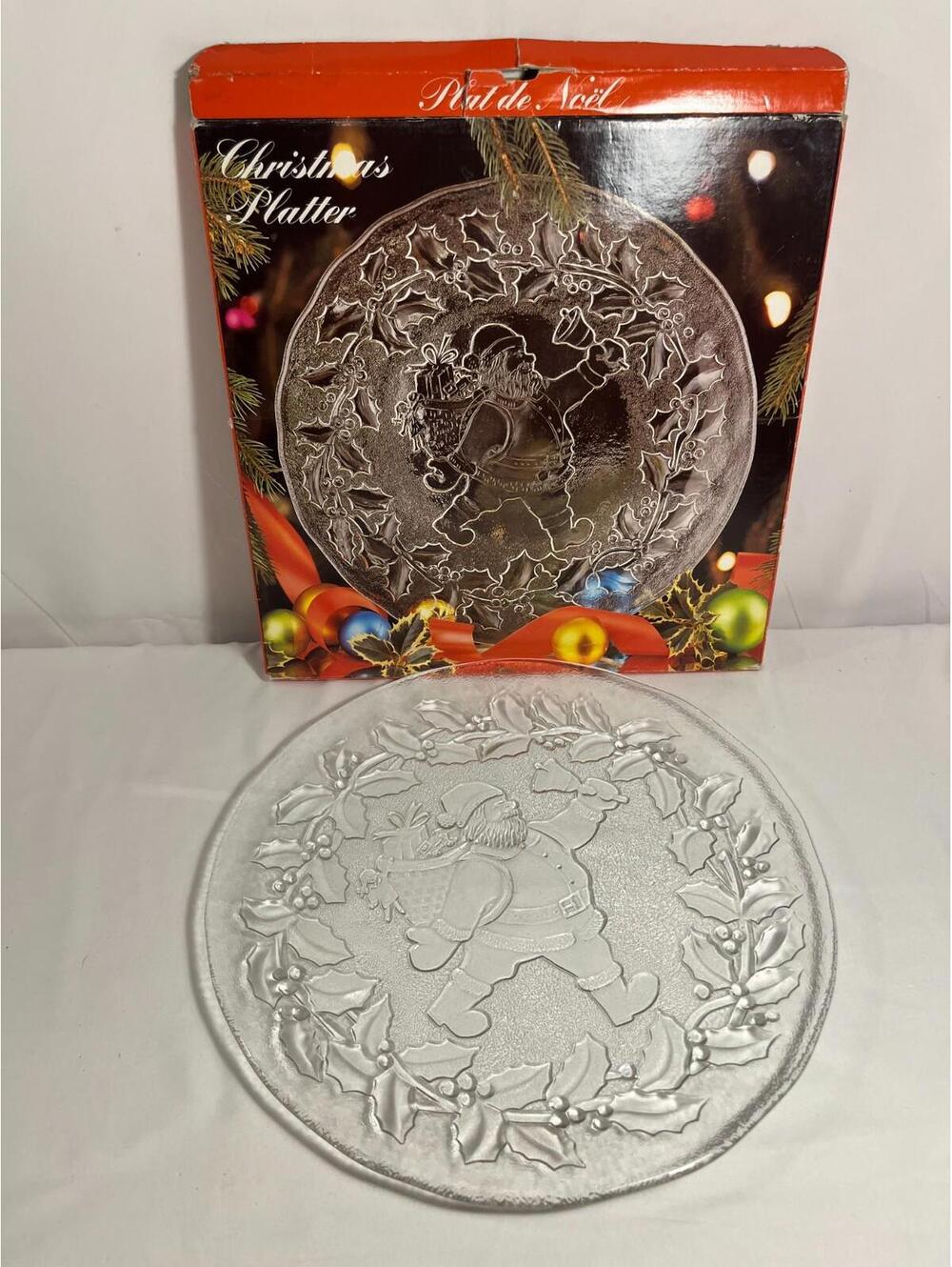 Vintage 12" Embossed Glass Christmas Platter – Santa & Holly Holiday Serving Tra
